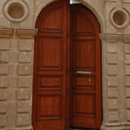 Chrysanthi * לינדוס